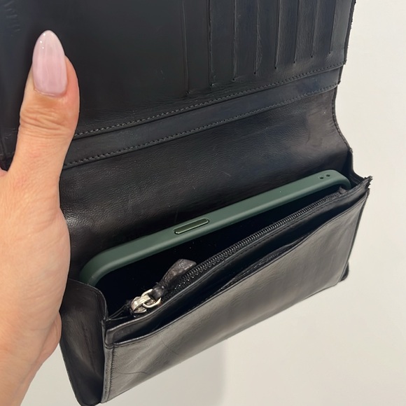 CHANEL Mademoiselle Biarritz Lucky Charms Black Leather Bifold Long Wallet - Picture 15 of 15